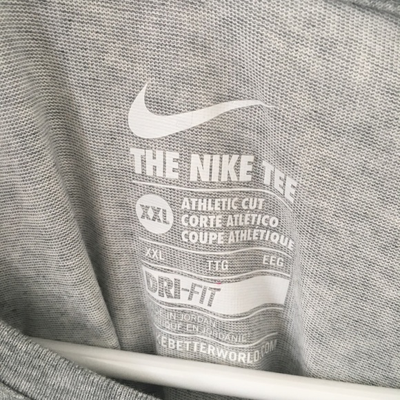 Nike Women Dri Fit Athletic Cut Tshirt Size XXL - Picture 4 of 4